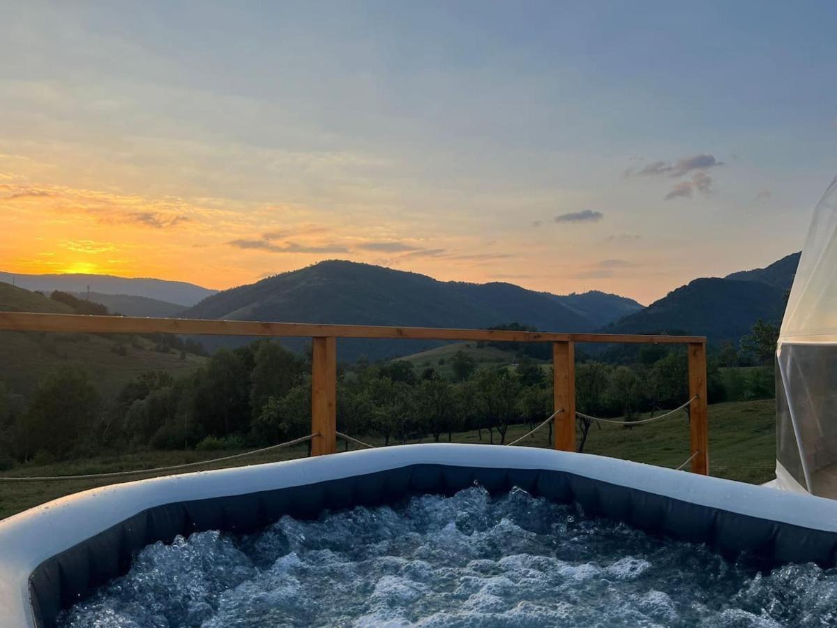 Hotel Tranquil Dome - Manta'S Retreat Glamping Cornereva Exterior foto