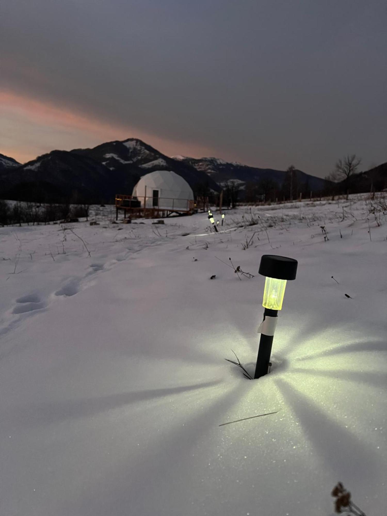 Hotel Tranquil Dome - Manta'S Retreat Glamping Cornereva Exterior foto